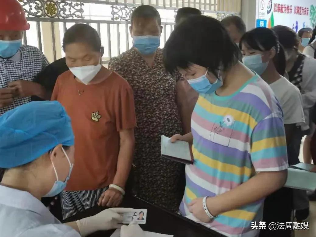 澧县小渡口镇中心卫生院：防疫道路千万条，接种疫苗第一条