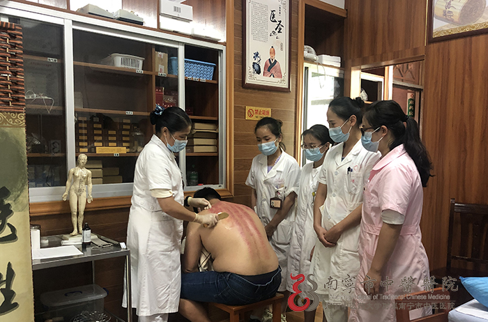 南宁市中医医院：虎符铜砭刮痧助健康扶贫 提供多样化中医药服务