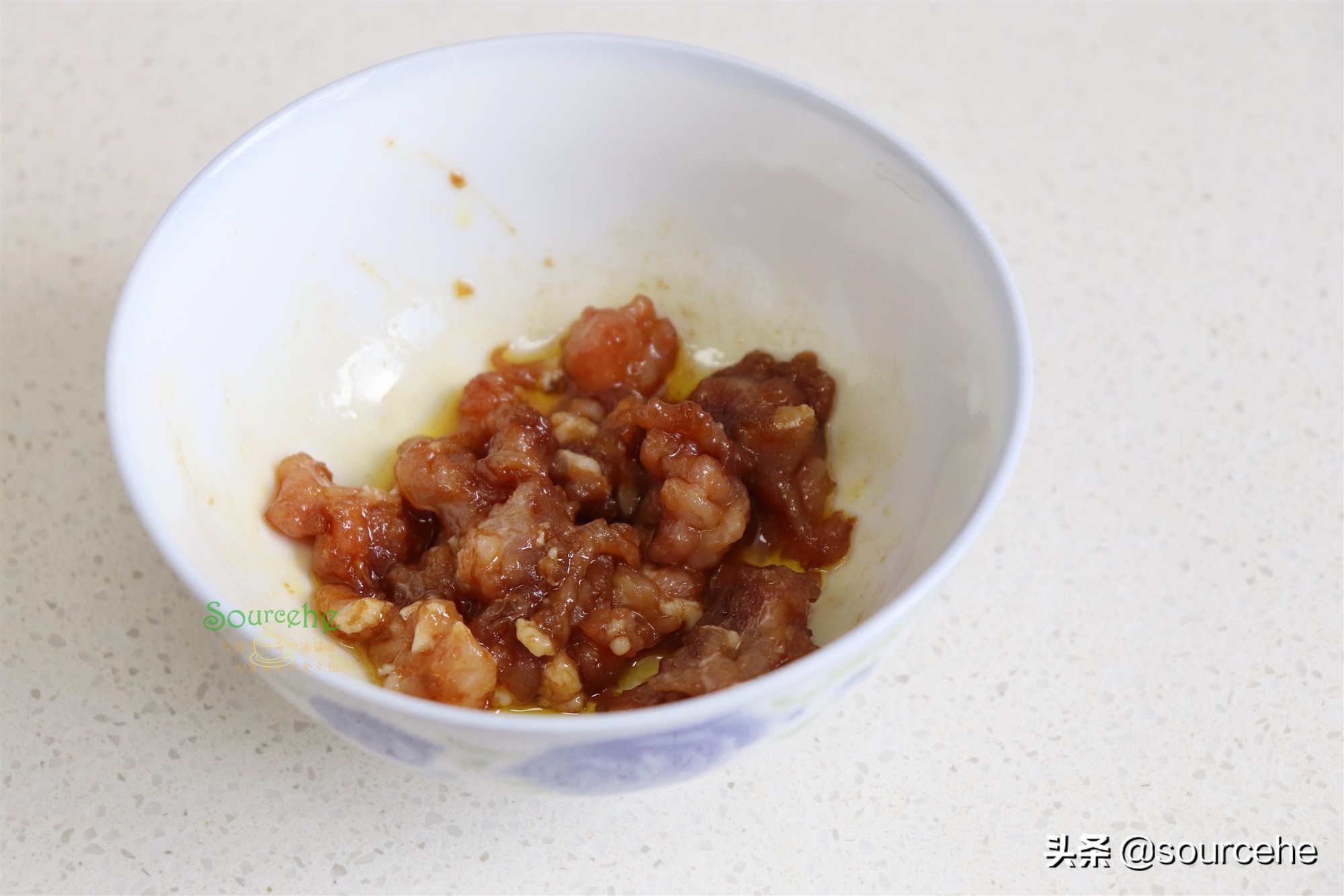 肉末蒸蛋，掌握3个技巧，鸡蛋鲜香无蜂窝，又香又嫩