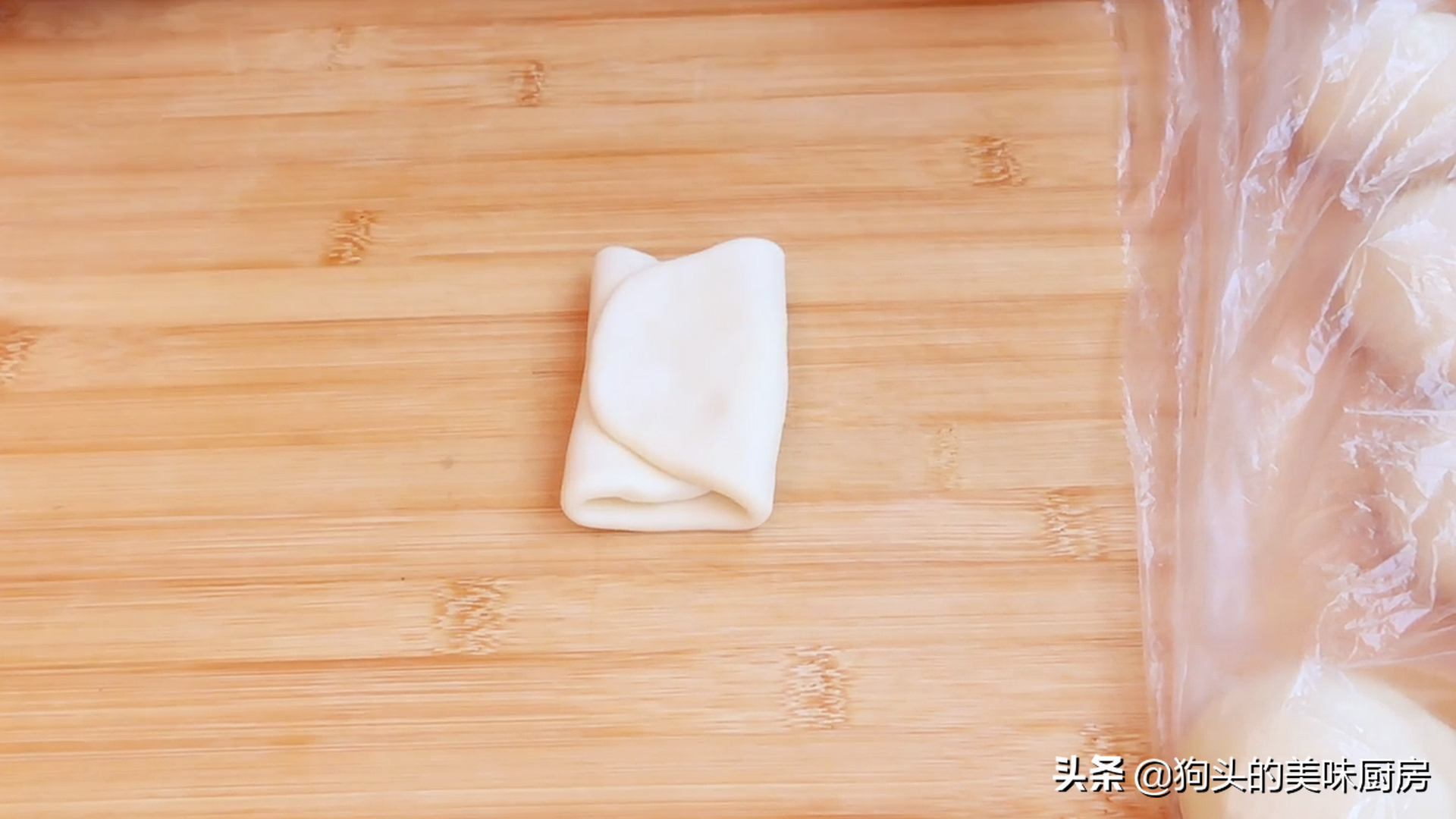 想吃酥餅不用排隊，教你在家做，不用烤箱，有鍋就行，個個酥掉渣