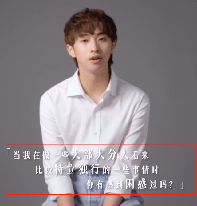 伊能静晒女儿米粒看展萌照，透露儿子目前没有参与综艺戏剧的打算