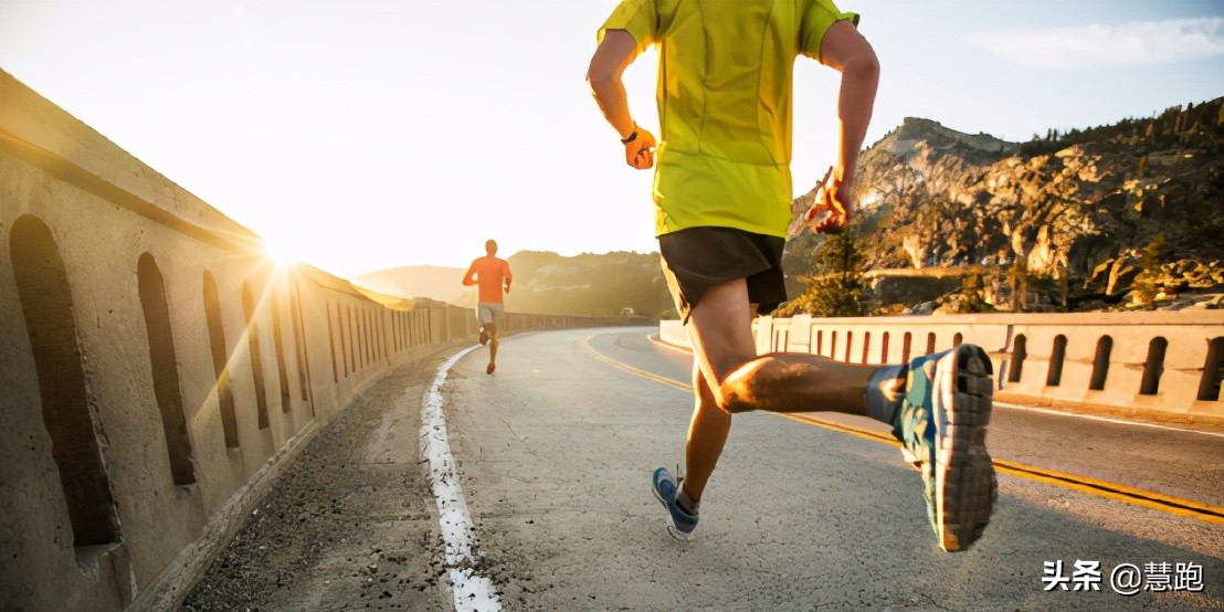 夏季跑步是晨跑好还是夜跑好，有什么区别？