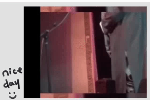 Expression wraps trends of GIF of heart cloud company, the show does not forget lovely, but can " gas person " " do laugh " ! 