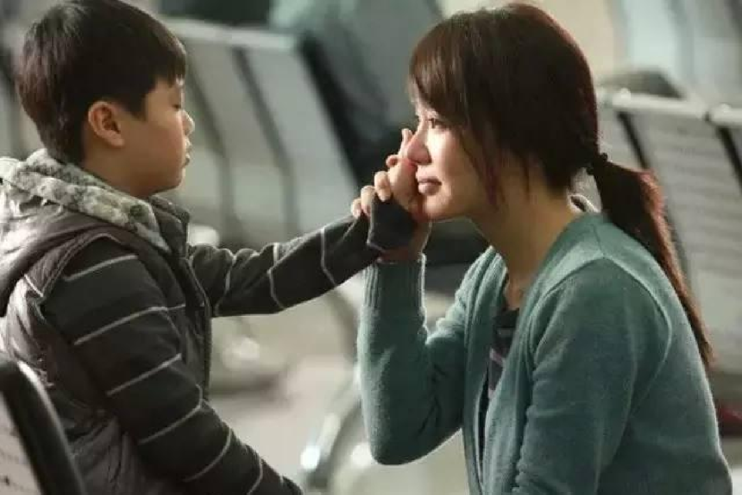 《爸爸回來了》8年後，甜馨暴風式成長，父母離婚沒耽誤她變優秀