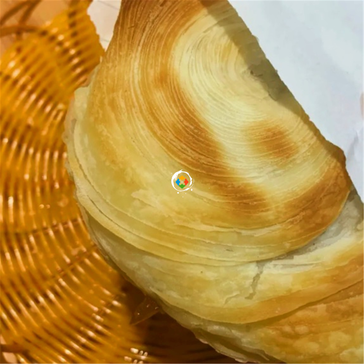 重庆哪里有正宗陕西风味？特色油泼臊子面，就着大蒜吃才够味