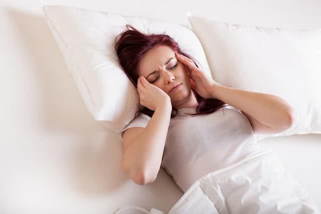 血管堵塞的人，睡觉时有3个表现，若没有，说明血管保养得还不错