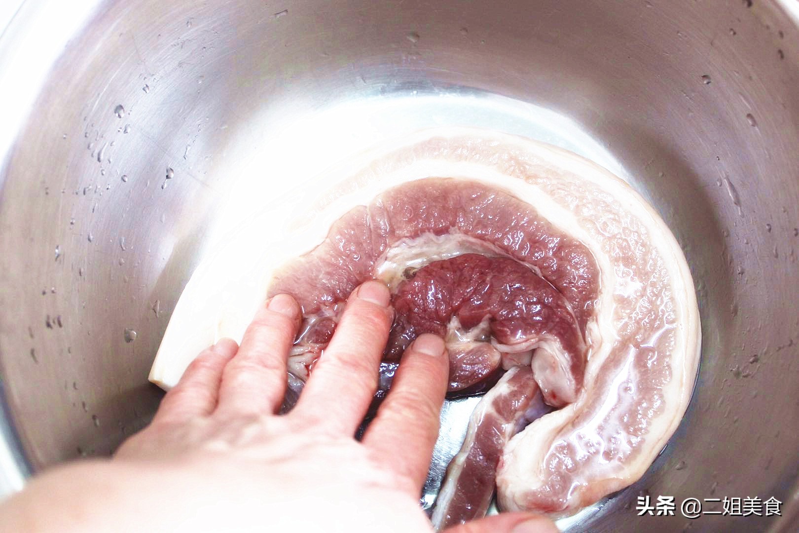 保存猪肉不用放冰箱了，学会3个土方法，久放不坏，味道依旧新鲜