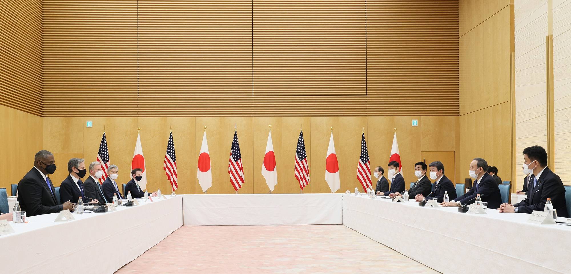 中国舰艇编队进日本海，日本敢怒不敢言？专家：以彼之道还施彼身