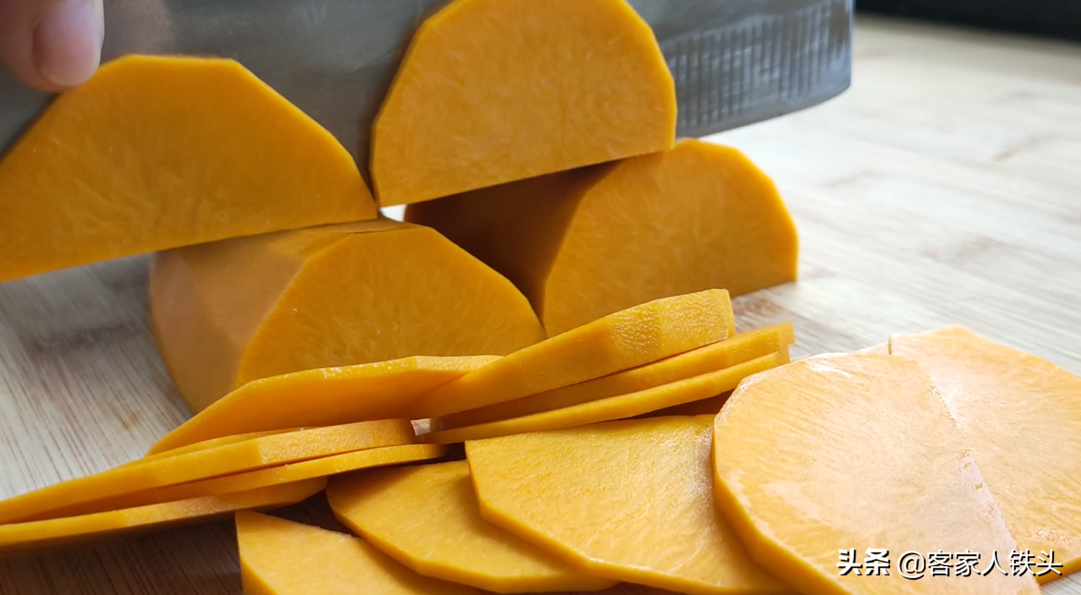 天冷吃什麼早餐好？ 試試一款客家傳統的南瓜發粄，簡單營養又好吃