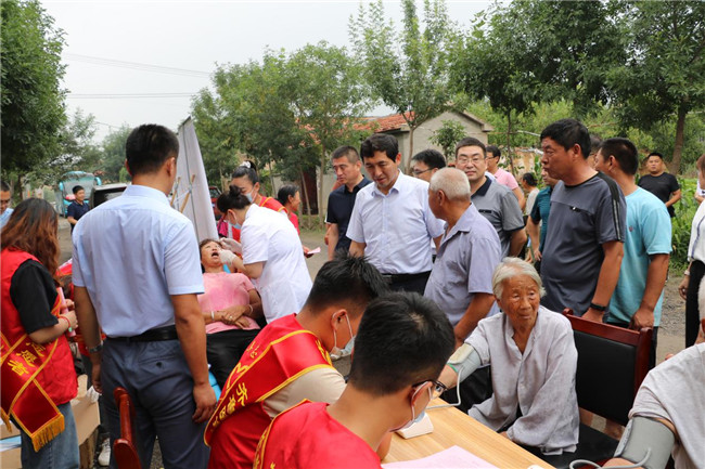 精准对接助推精准脱贫：齐鲁医药学院对接沾化区利国乡脱贫项目