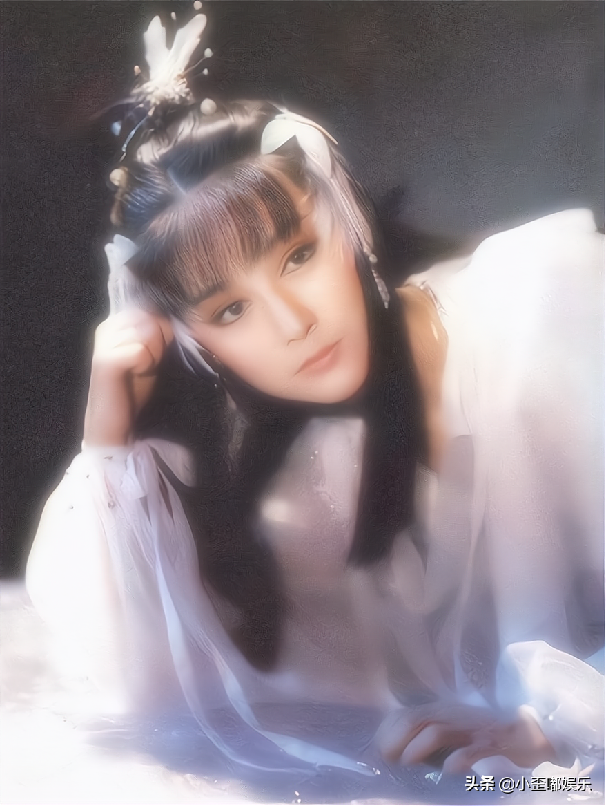 還在嘟嘴扮嫩的阿姨們，看看這些女演員，是如何超齡演出少女感