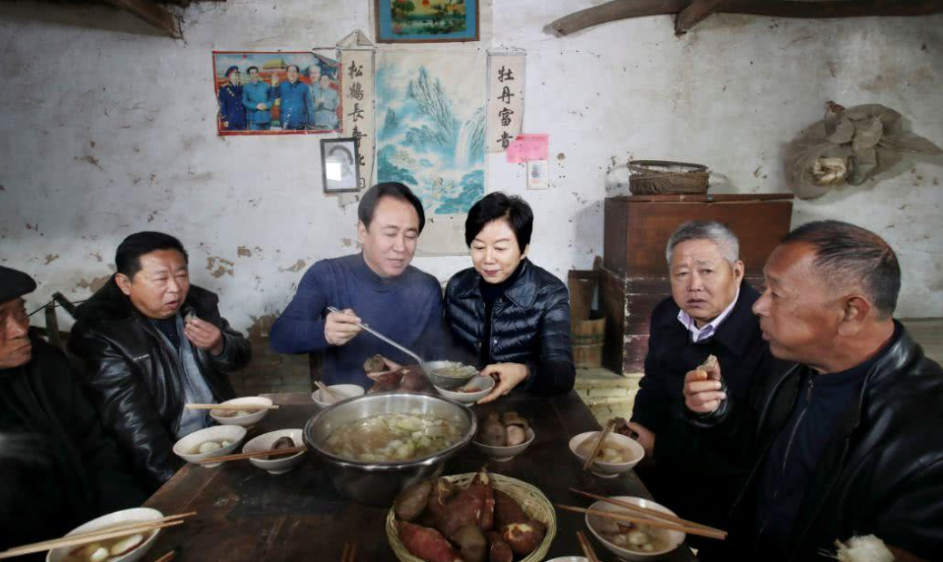 干过保安、掏过粪，“靠打牌”融资5亿，许家印的隐忍你学得会么