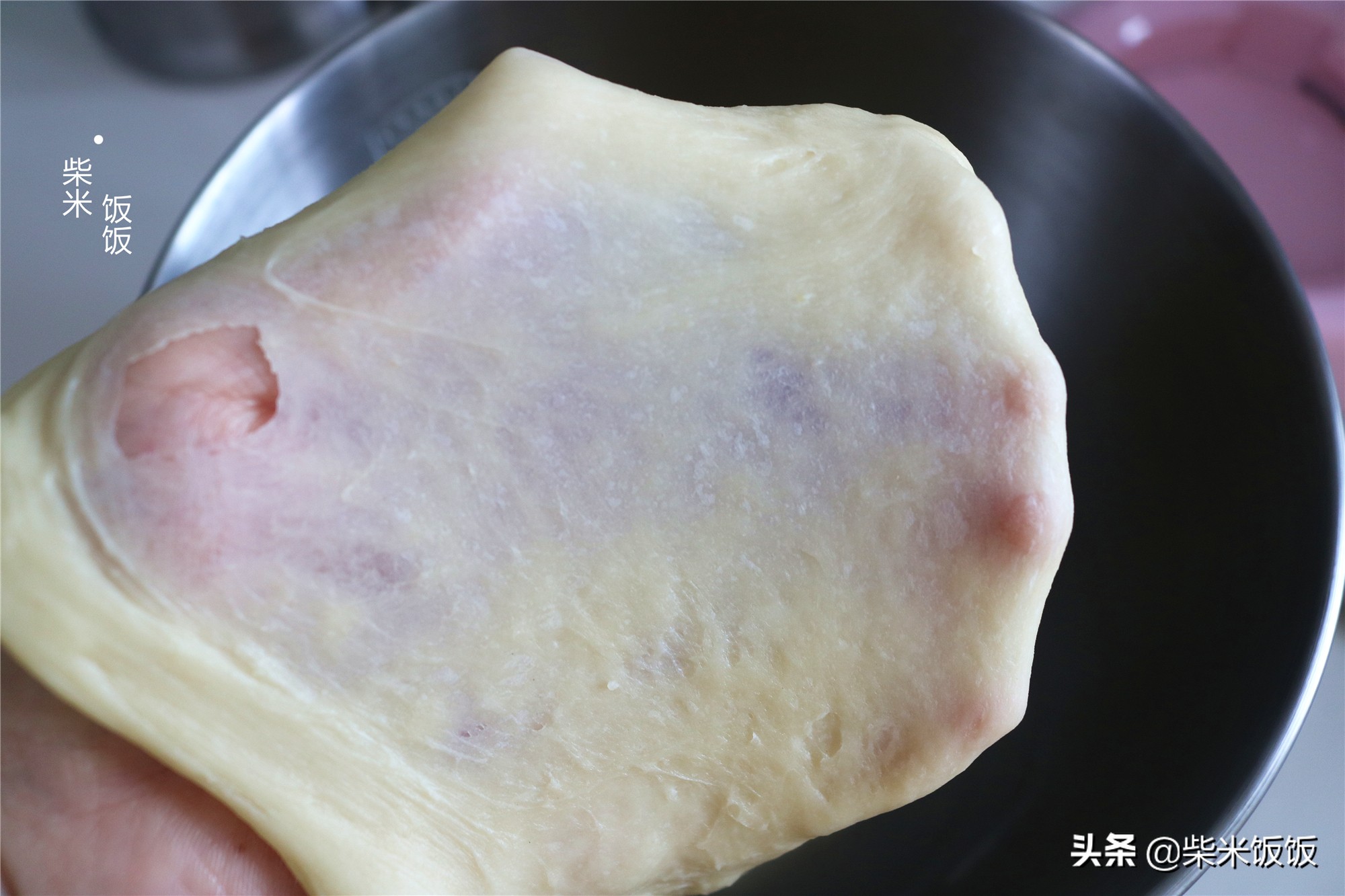 晚上烤一盘，第二天的早餐就有了，奶香浓郁，香软好吃