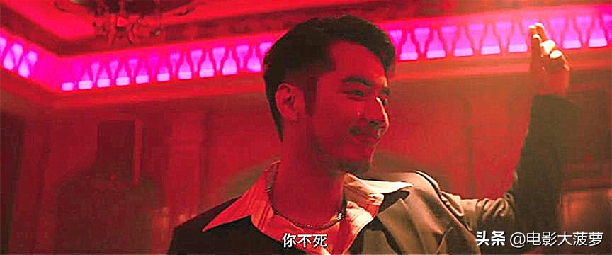 金世佳浑噩13年，就是在等这个“人渣”的出现