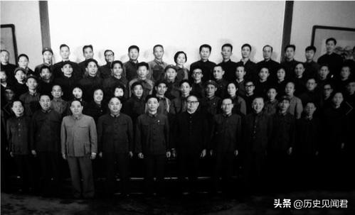 中国最小大使馆！大使喝雨水吃青苔坚守3年，茅