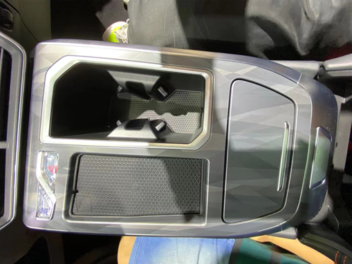 实拍哈弗神兽 ，造型比车名犀利，满油续航1000km