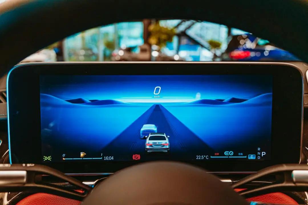 奔驰新S级一出，宝马7系和奥迪A8L又黯然失色了