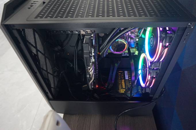 机箱的主角光环-Apexgaming艾湃TITAN-240 PRO电竞水冷散热器评测