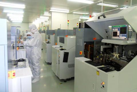 中國再次傳來喜訊：成功破美封鎖掌握技術，俄國願拿重器交換