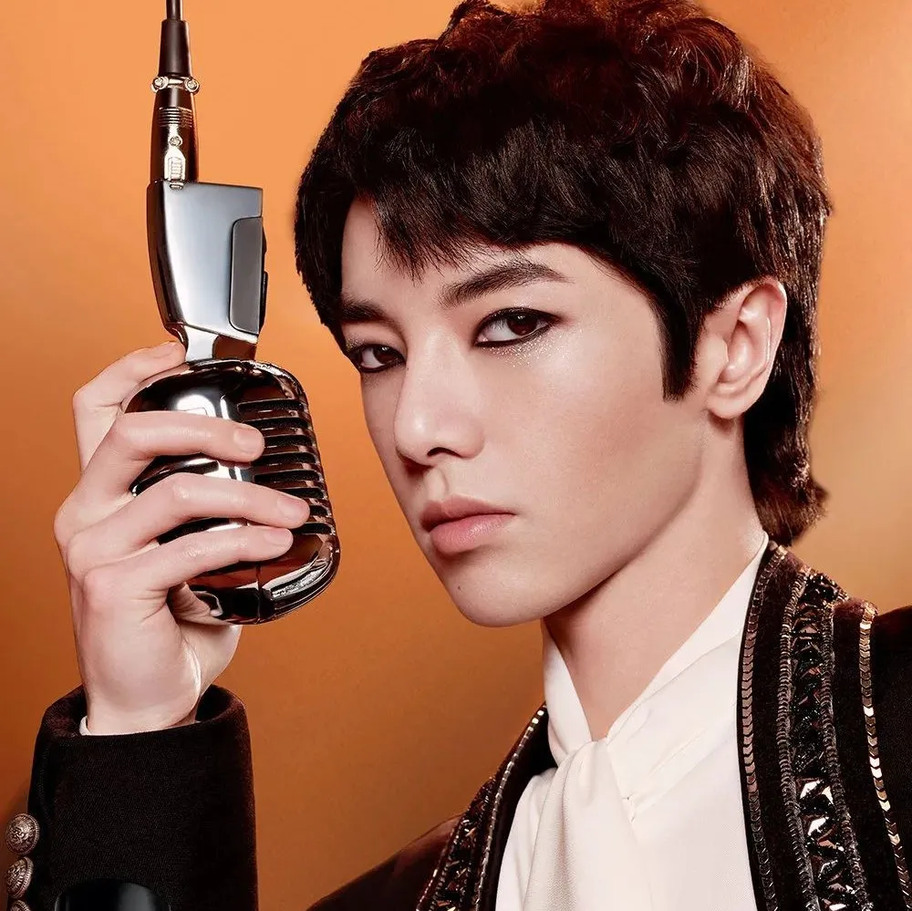 也不是不让男明星化妆但化成这样有必要