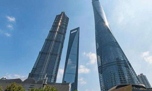 摩天大楼“乱象”频发，为何各地那么喜欢建高