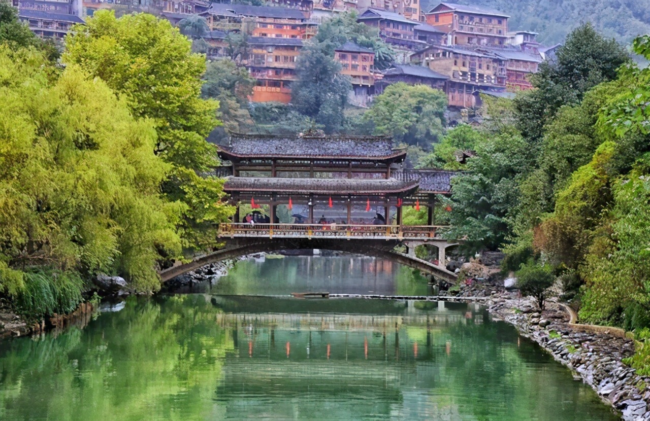 讀懂劉強東的鄉(xiāng)土情結(jié)，就讀懂了京東的扶貧之路