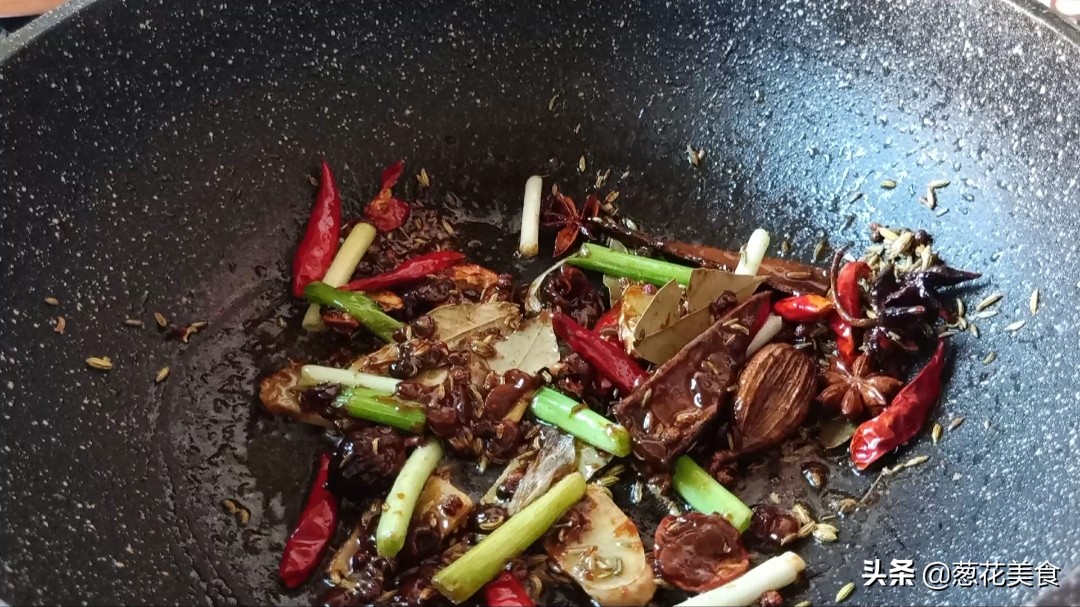 醬香鹵豬蹄好吃有訣竅，記住幾個技巧，想做出正宗的滷豬蹄並不難