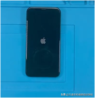 iPhone X白苹果无限重启，一步步维修，最终靠工作经验迅速寻找难题点