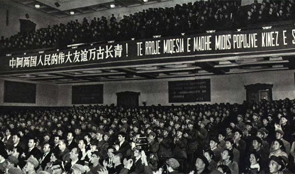 50架飞机，1.67亿美元，中国航空史上第一单战机是如何卖出去的？