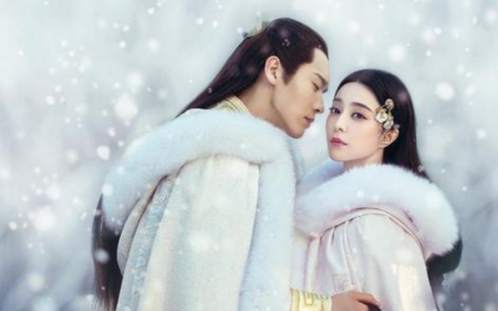 重回巅峰？范冰冰以公益大使身份登杂志封面，