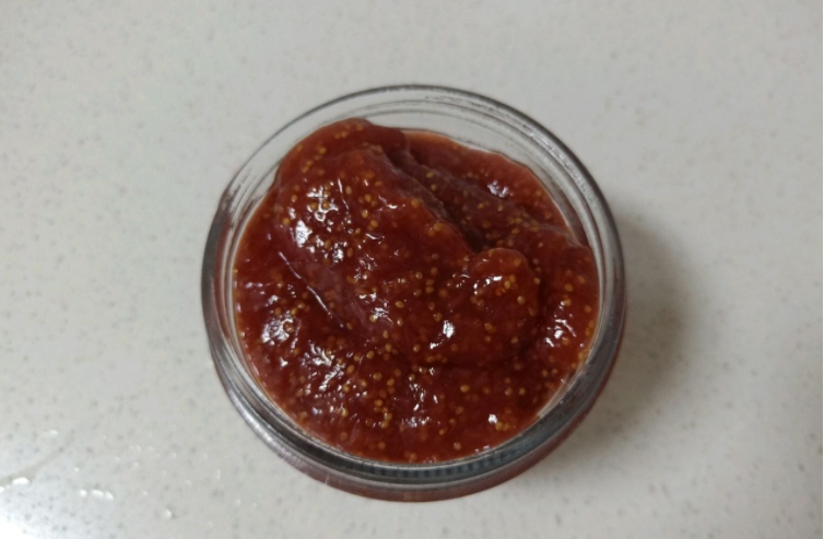 自制软绵甜蜜的无花果酱，没有任何添加，吃起来更健康
