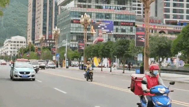 智慧城市蓬勃发展 LED智慧灯杆屏应用势不可挡