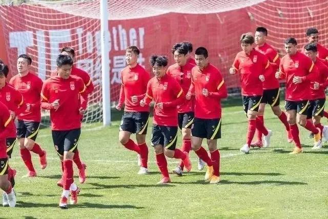 国家队凌晨两点首战袋鼠是战而胜之还是功亏一篑？全取3分有没有