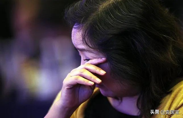 从“女记者”到“地产一姐”，龙湖吴亚军的“三不”人生