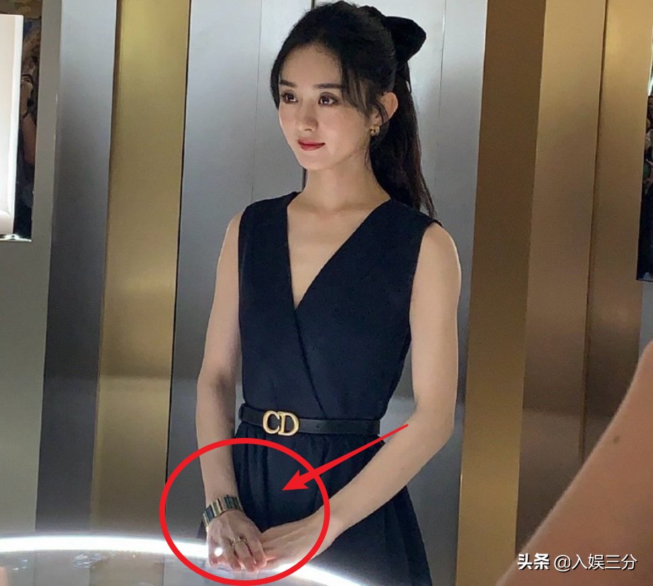 赵丽颖儿子出生两周年，二人悄然秀恩爱，夫妻