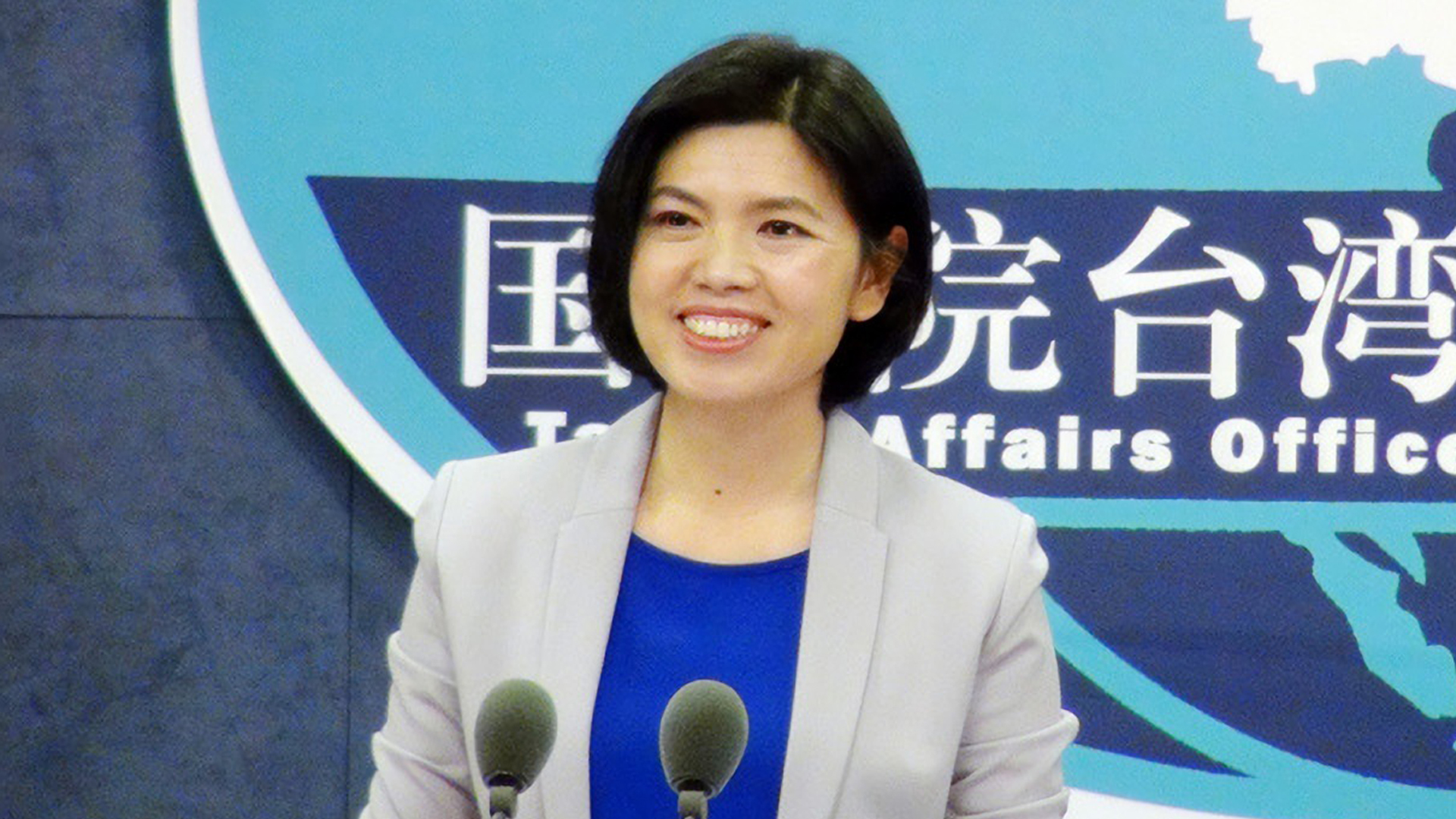 果然心裡有鬼！ 民進黨炒作�禁菠蘿�事件，台名嘴火了，當場反懟