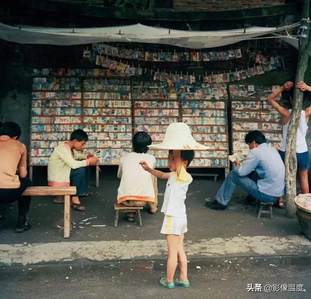 80年代30张怀旧老照片：只看到简单饱满的幸福！