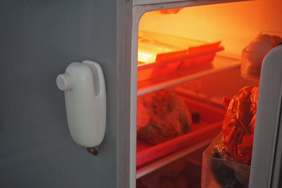 小米有品上架了这款网红生活小帮手：90分便携迷你封口机