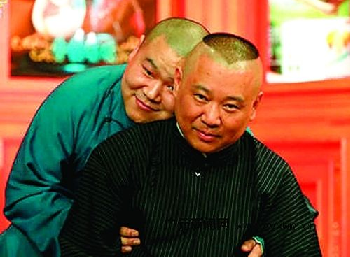 悲惨岳云鹏：因6块钱被骂3小时，台上被曹云金打