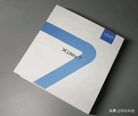 vivo Xplay 7曝出：屏下摄像头曲屏适用5G价钱暴涨