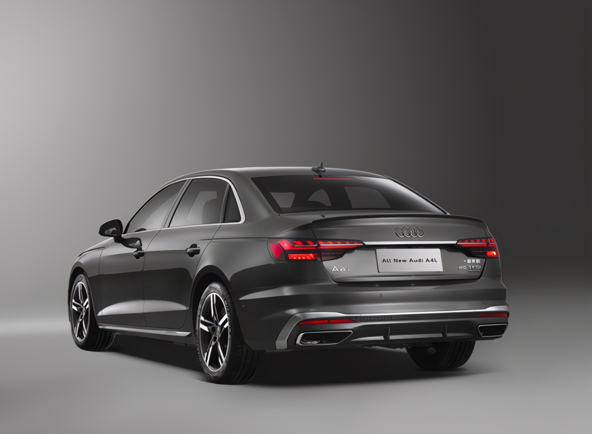 奥迪A4L2020款45 TFSI quattro臻选动感型