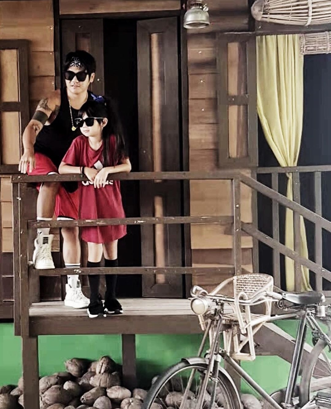 曹格晒照为儿子庆生，13岁Joe长成帅气少年，Grace姐姐可爱出镜