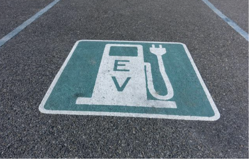 北京摩展多款新车发布；奥迪Q5L迎来中期改款