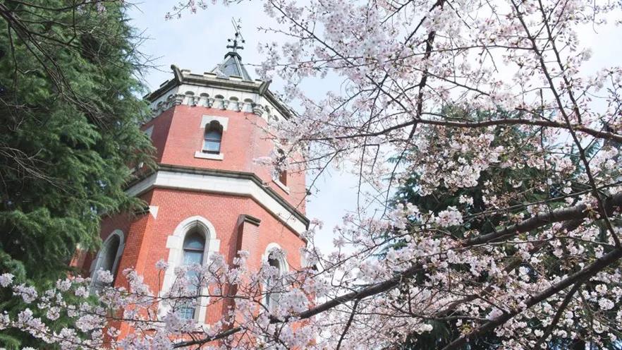 京都大学才排第三?!来看日本人眼中学霸最多的学校TOP10