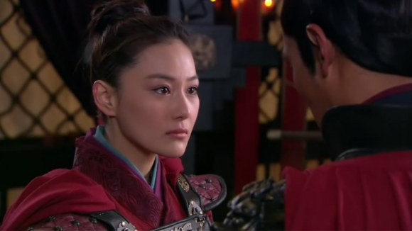 为何张馨予婚前婚后大变样？女人和谁在一起，