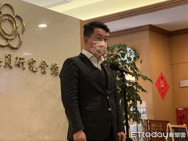 孫大千駁陳柏惟很台罷免說：你是遜又挺萊豬