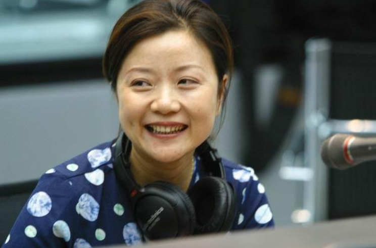 蔡国庆再曝初恋往事，却被指自相矛盾还穿帮，