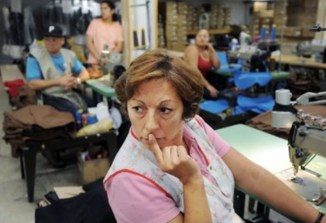 得罪谁了？美国服装巨头全面关闭在华门店，或