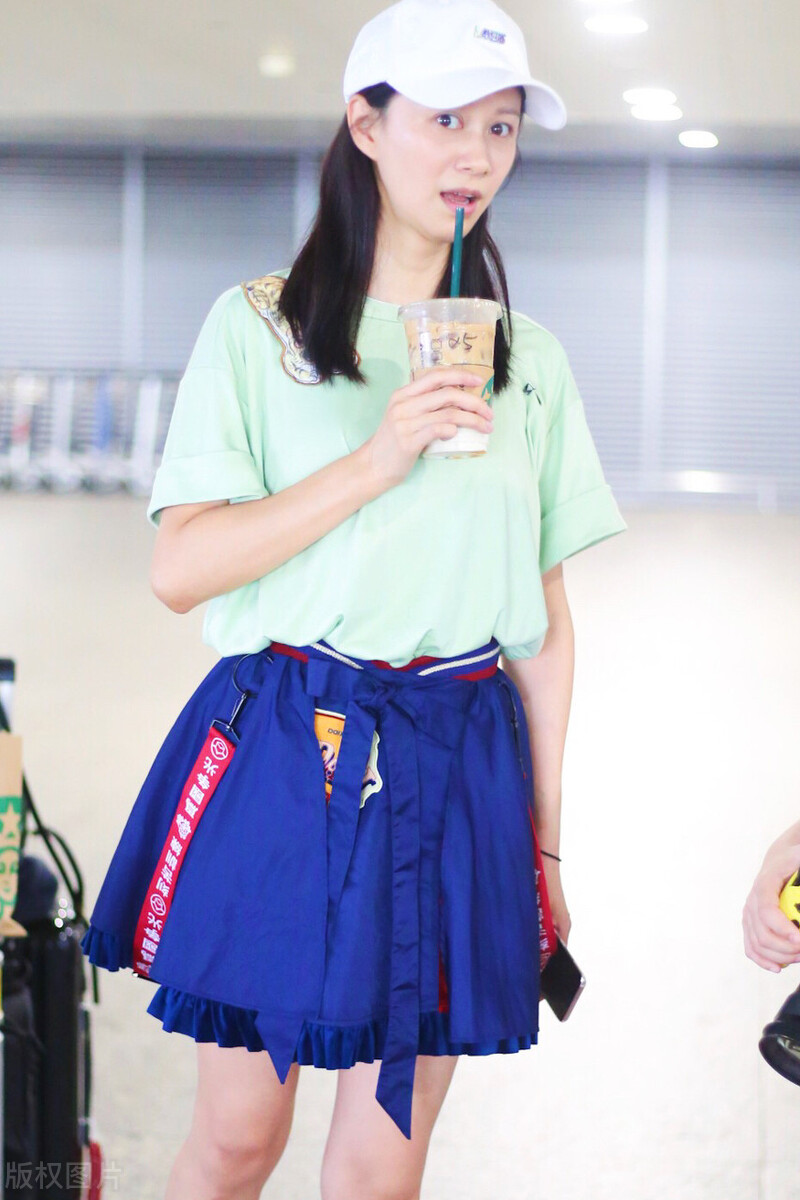 Ni rainbow clean because " sexy underwear " old and compunctious, suffer pa Mom cold shoulder, lack self-confidence badly for a time