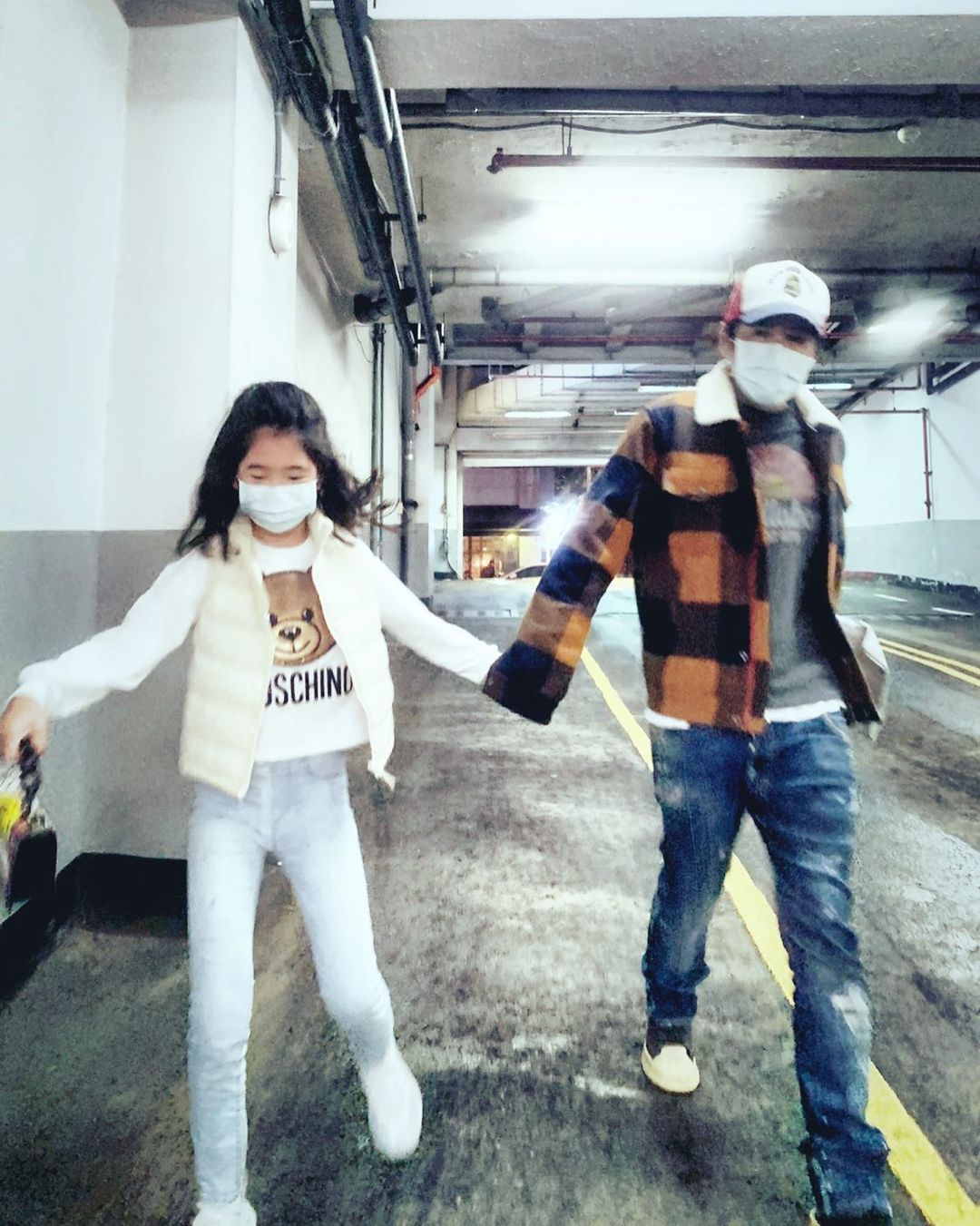 曹格12歲兒子長大啦！ 逆襲成帥氣鮮肉，梳爸爸同款油頭顯成熟